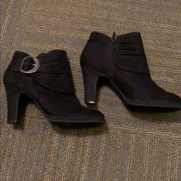 Black ankle booties 4” heel - Picture 1 of 5